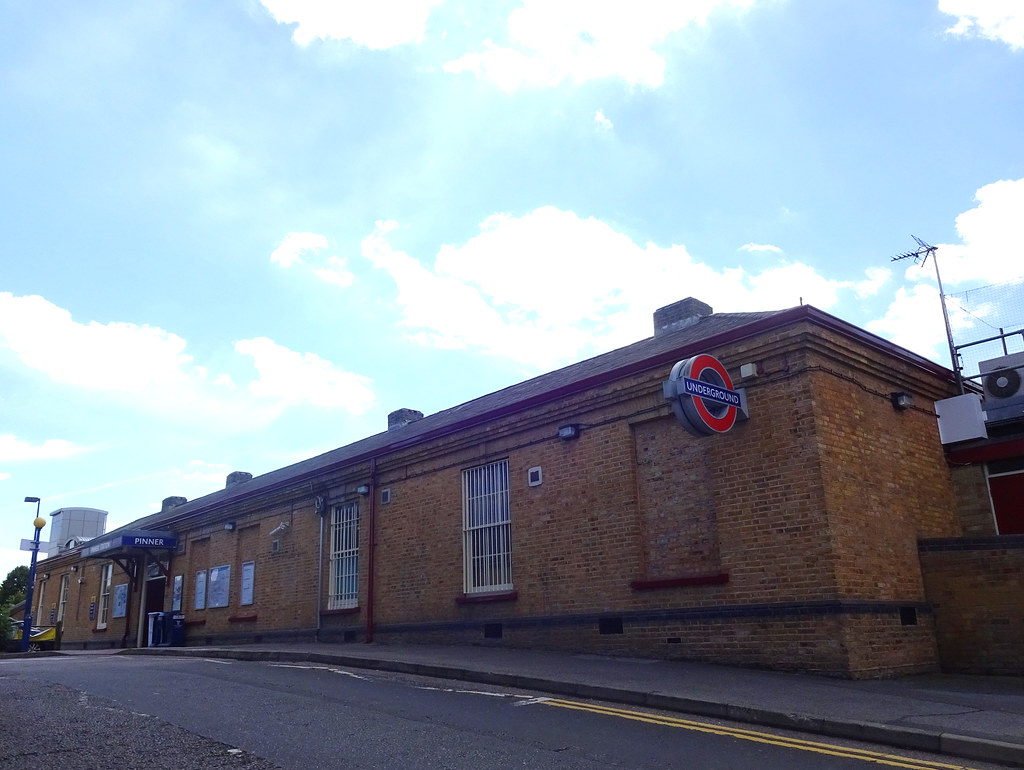 Pinner Station a photo on Flickriver