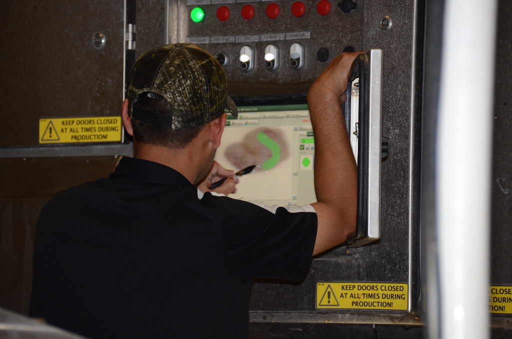 Delcambre Direct media day 2013 051 For image content and … Flickr