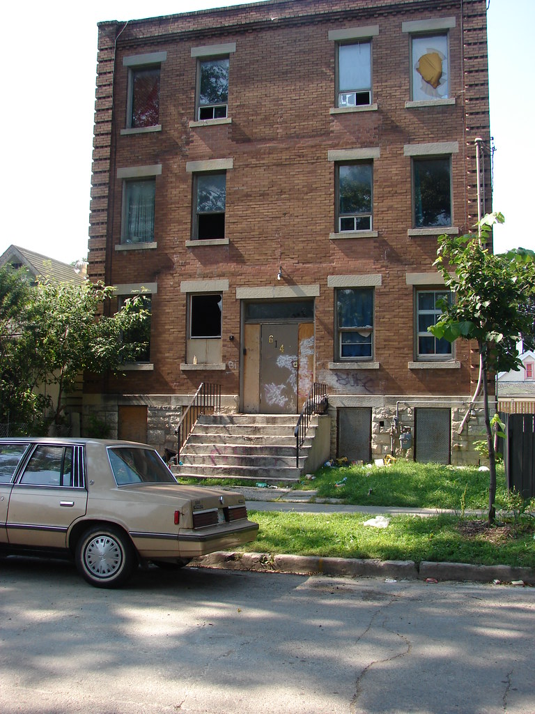 614 Simcoe Street Former Laclede Apartments, 614 Simcoe St… Flickr