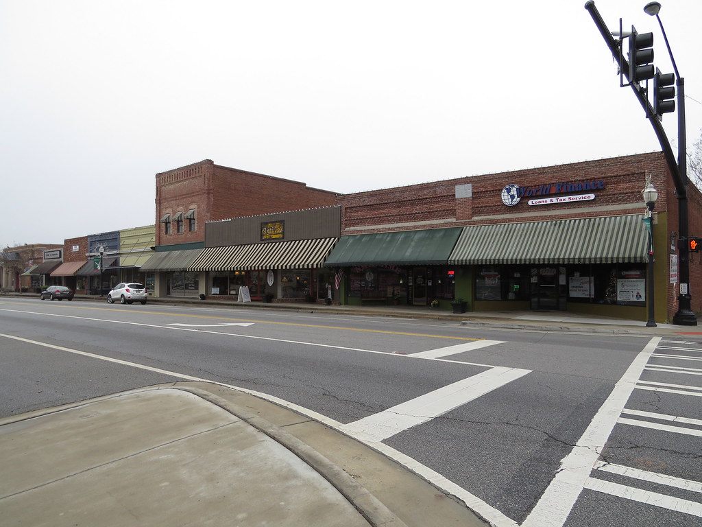 Waynesboro, GA World Finance Corporation (Right), Nail Sal… Flickr