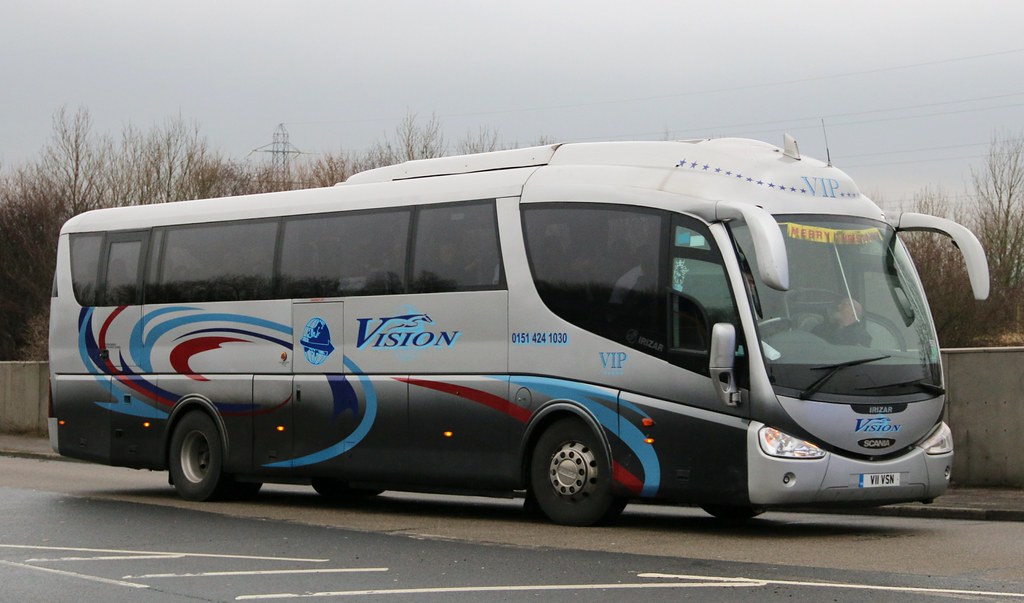 Huyton Mini Coaches (Vision) V11 VSN at Bentleywood, Burnl… Flickr