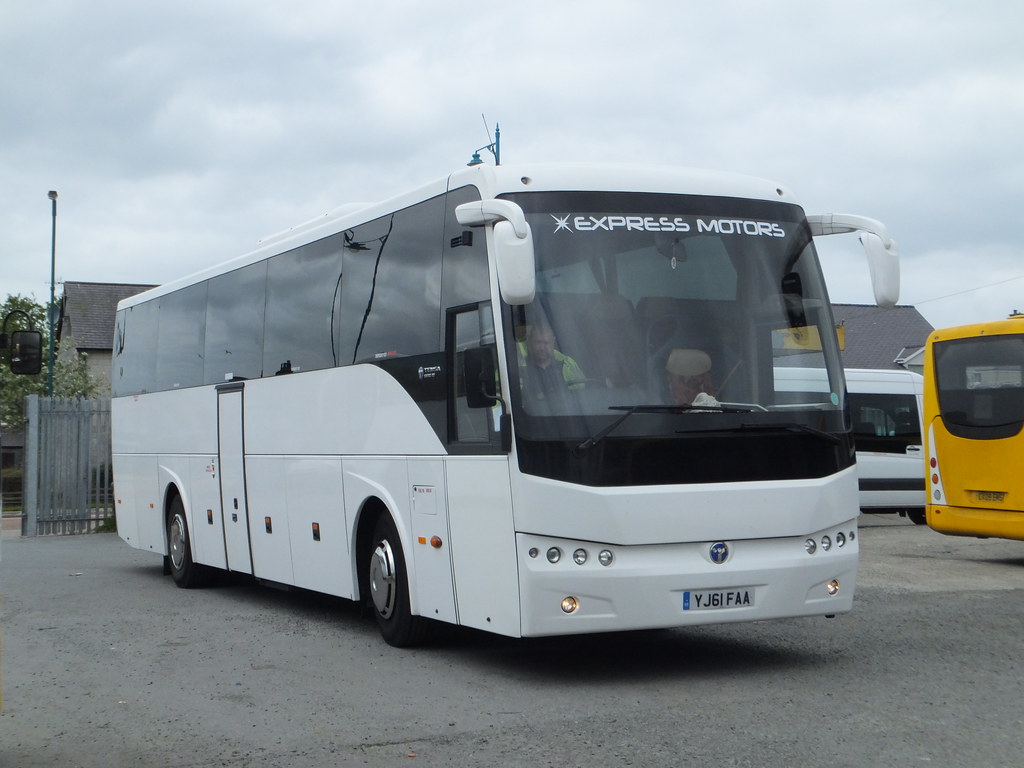 YJ61FAA Penygroes on loan to Express Motors Glaister2011 Flickr