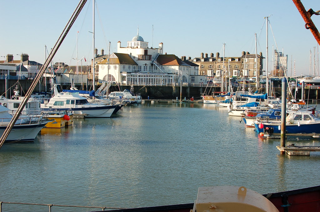 Lowestoft yacht basin on the last day of the year (series)… Flickr