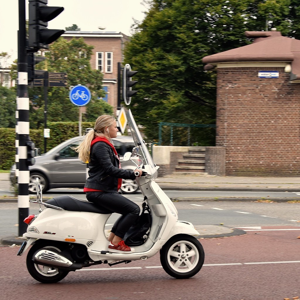 Scooter Girl Amsterdam FaceMePLS Flickr