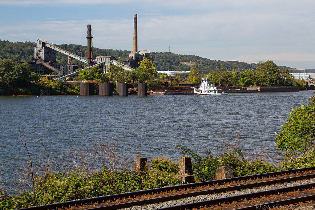 Shenango Steel coke plant with Mary T. Collins Neville Isl… Flickr