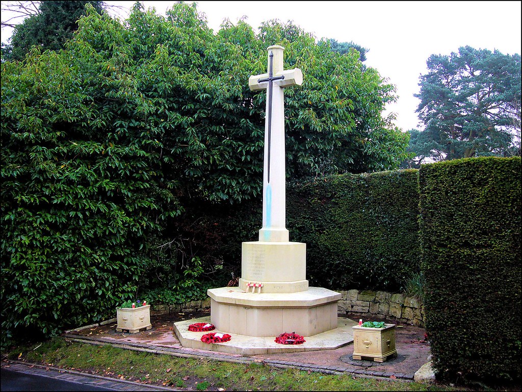 Stourbridge Cemetery memorial This monument stands just in… Flickr