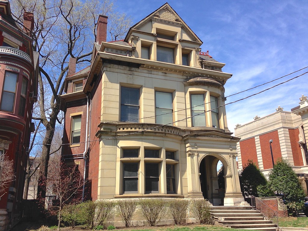 KY Louisville IMG_6572 bricks&stones Flickr