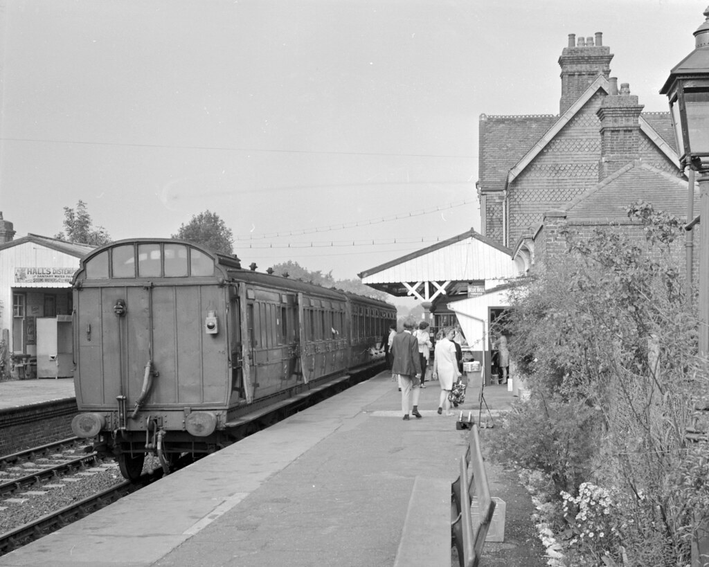 Sheffield Park Station, 27 Sep 1970 Sheffield Park Station… Flickr