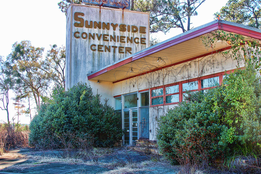 Sunnyside Convenience Center Florida / Parkway (US… Flickr