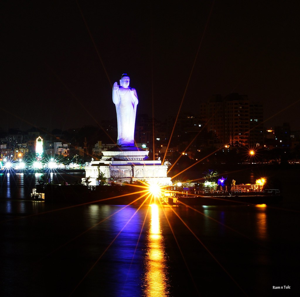 Lord Buddha Statue at Tank Bund near Hussain Sagar, Hydera… Flickr