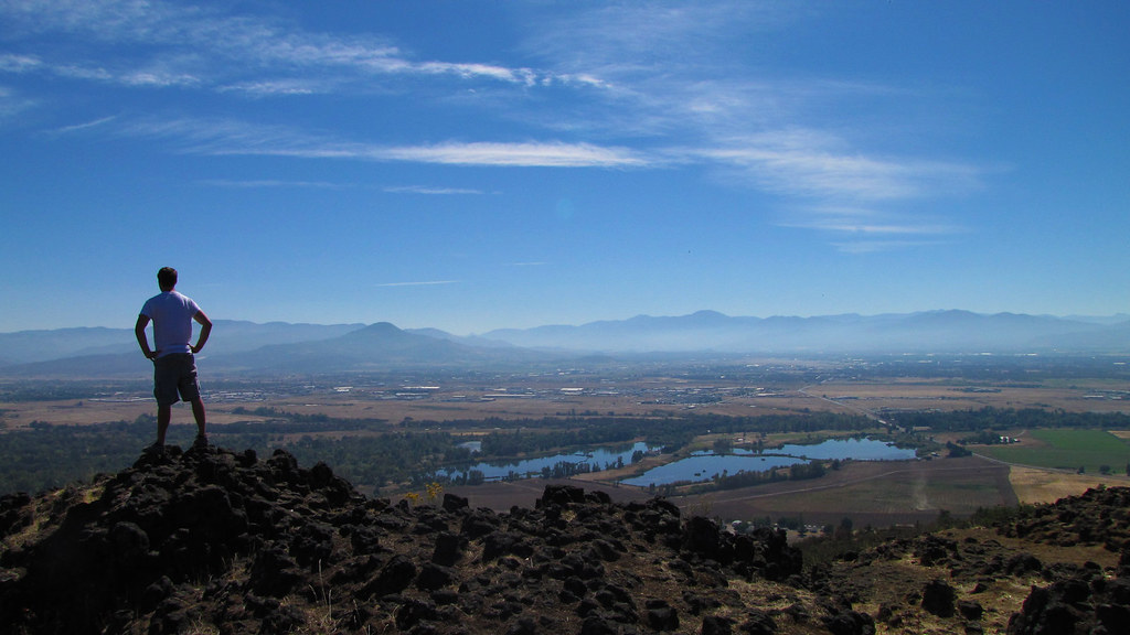 Upper Table Rock Upper and Lower Table Rocks are two of th… Flickr