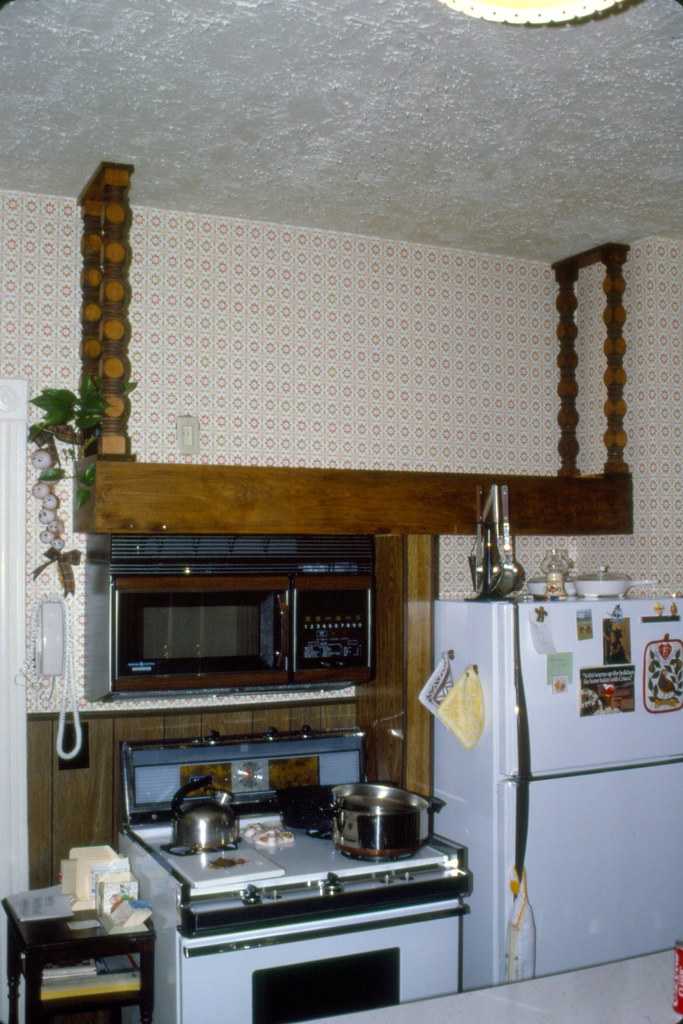 0235 Paul kitchen Img16_35 Roll 16 Ektachrome 100 35 Pau… Flickr