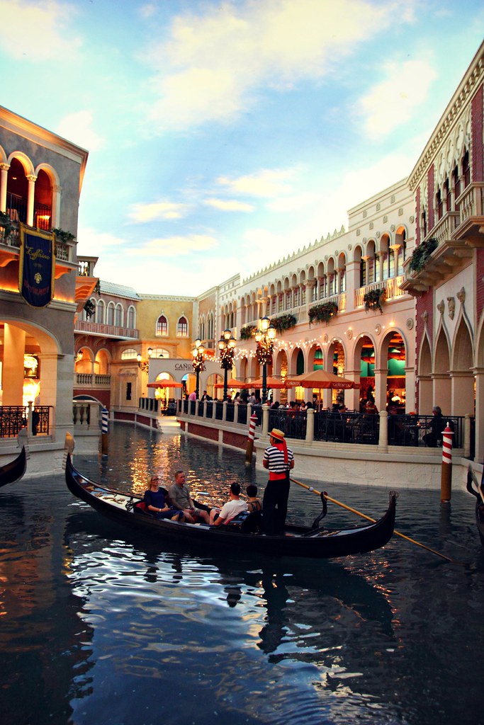 The Grand Canal in Las Vegas muora Flickr