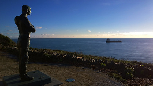Steve Hislop memorial,looking out to sea Multiple TT winne… Flickr