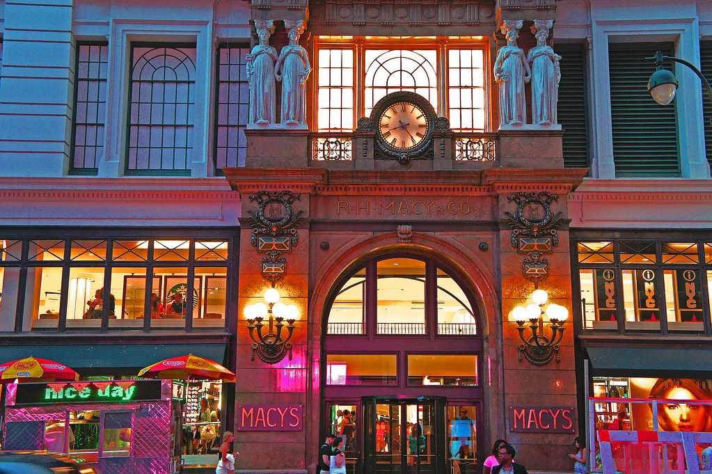 Macy's Manhattan NYC NY Macy's Manhattan boosts 1 Million … Flickr