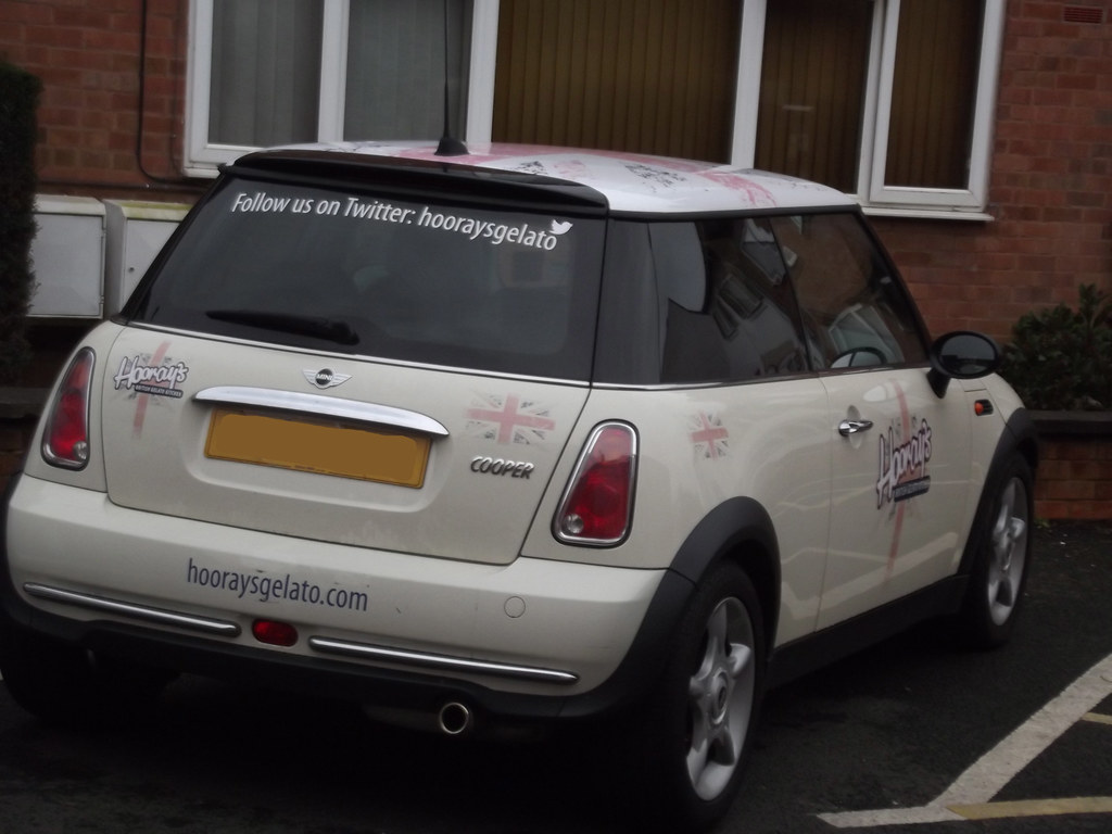 Scholars Lane, StratforduponAvon Mini Cooper Hooray's a photo