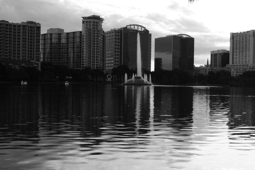 Lake Eola North Aperture f/20.0 Shutter Speed 1/6 Just a p… Flickr
