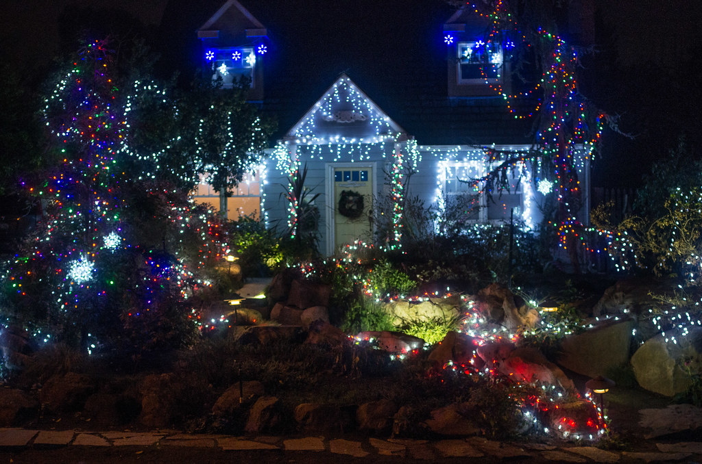 Christmas Lights in Fresno 2014 near Wishon Ave Old Fig … Flickr