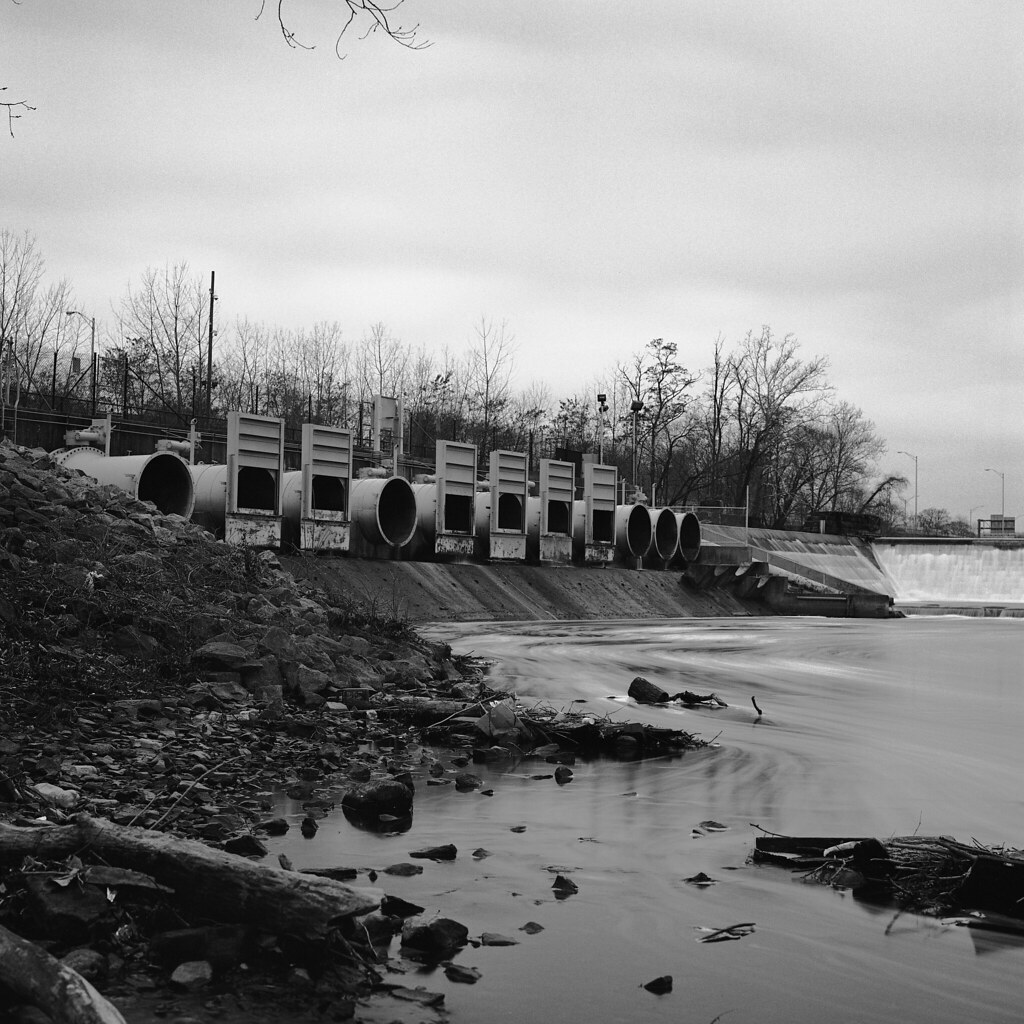 Dundee Dam, Passaic River Clifton, NJ Doug Ensel Flickr