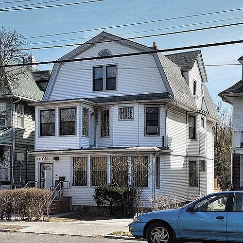 A house in Sheepshead_Bay. photography brooklyn newyo… Flickr