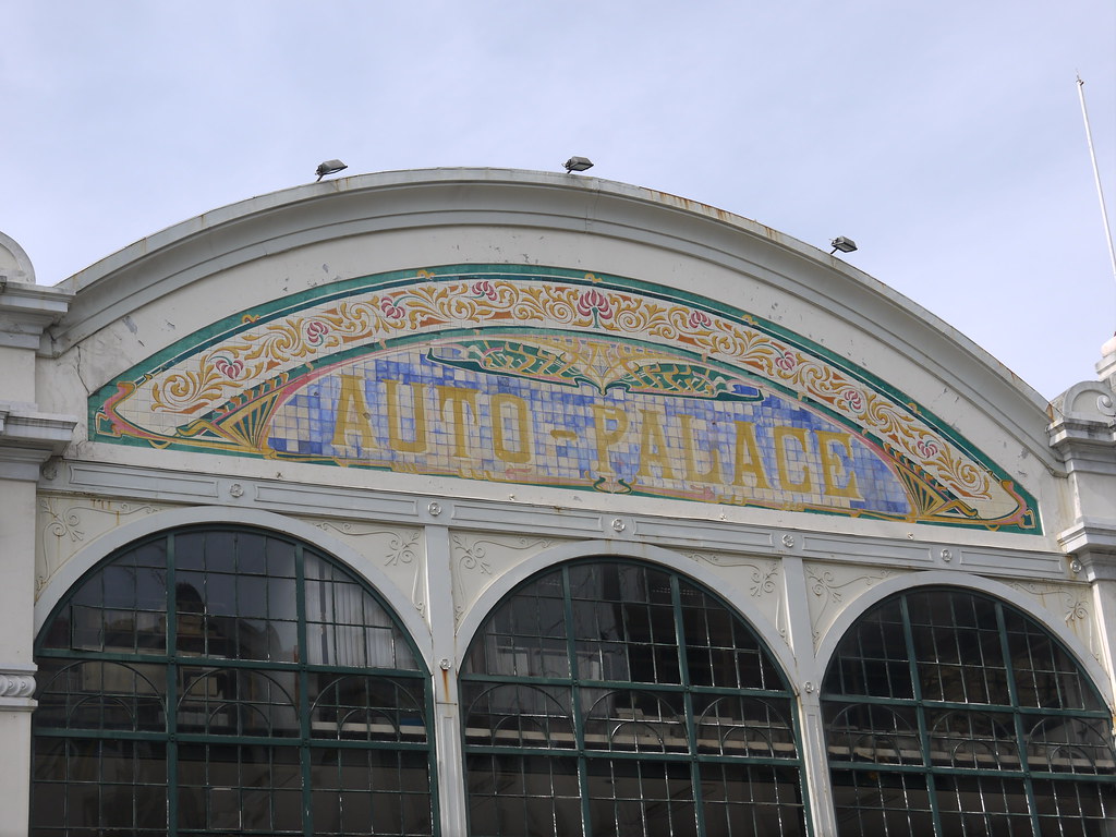Lisbon, April 2015 AutoPalace Garage Building, 6668 Rua … Flickr