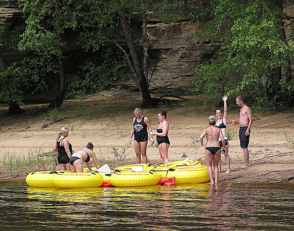 Upper Dells Rafters Part 5 Rafters enjoying a beautiful su… Flickr