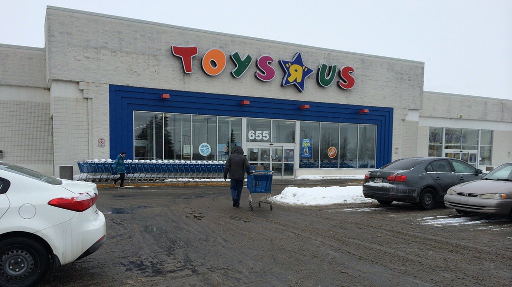 Toys R Us Boulevard Des Promenades StBrunodeMontarville… Flickr