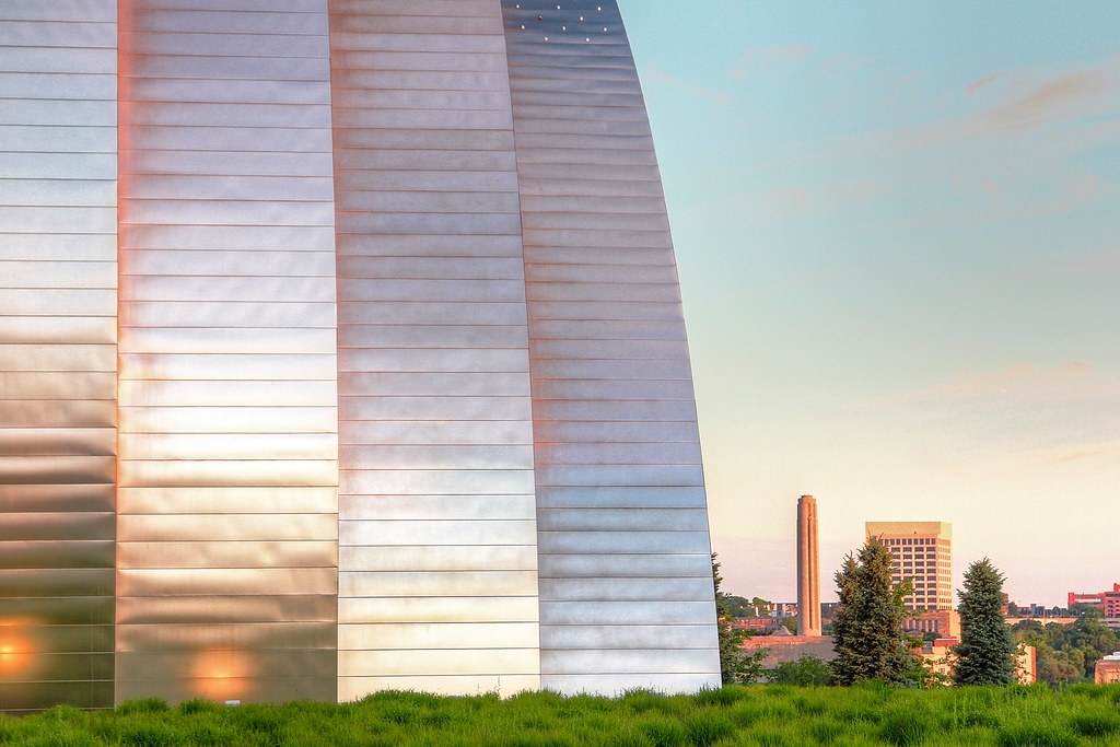 Two Landmarks Two iconic landmarks in Kansas City. In the … Flickr