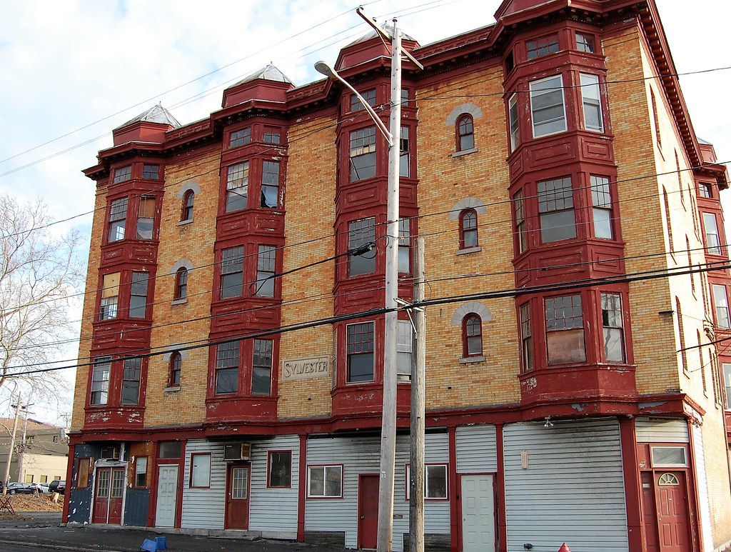 Sylvester Building Syracuse, NY After being vacant for 1… Flickr