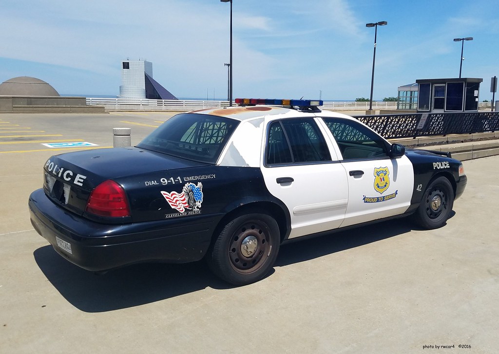 Cleveland OH Police Ford Crown Victoria (4) rwcar4 Flickr