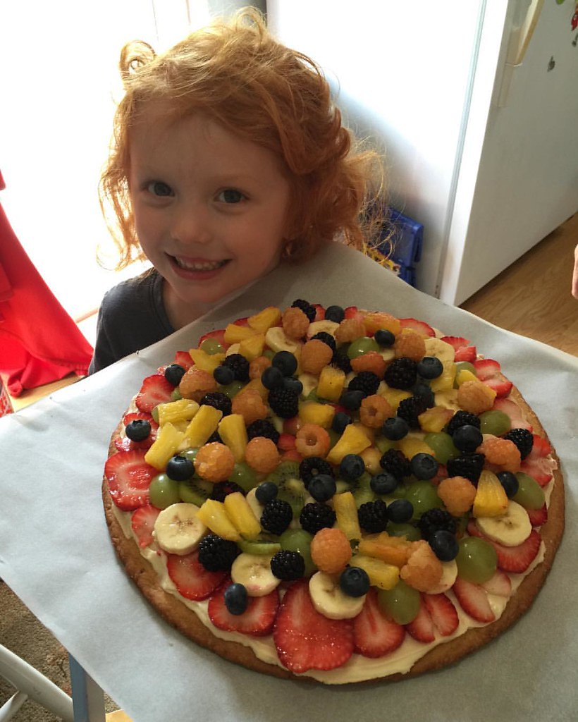 Fruit Pizza! fruit pizza healthyfood Jennifer Nester Flickr