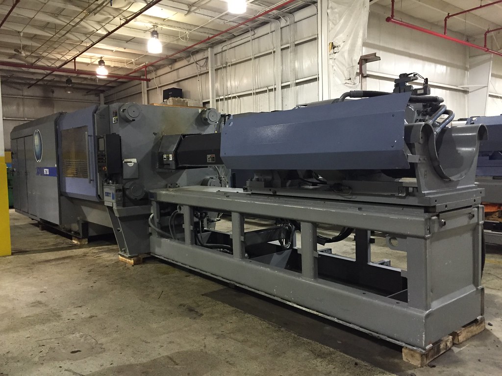 HPM 730 Ton Injection Molding Machine www.idealmachinery.c… Flickr