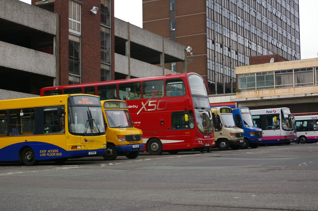 Livery Contrasting Colours at the Old Hanley Bus Station. Flickr