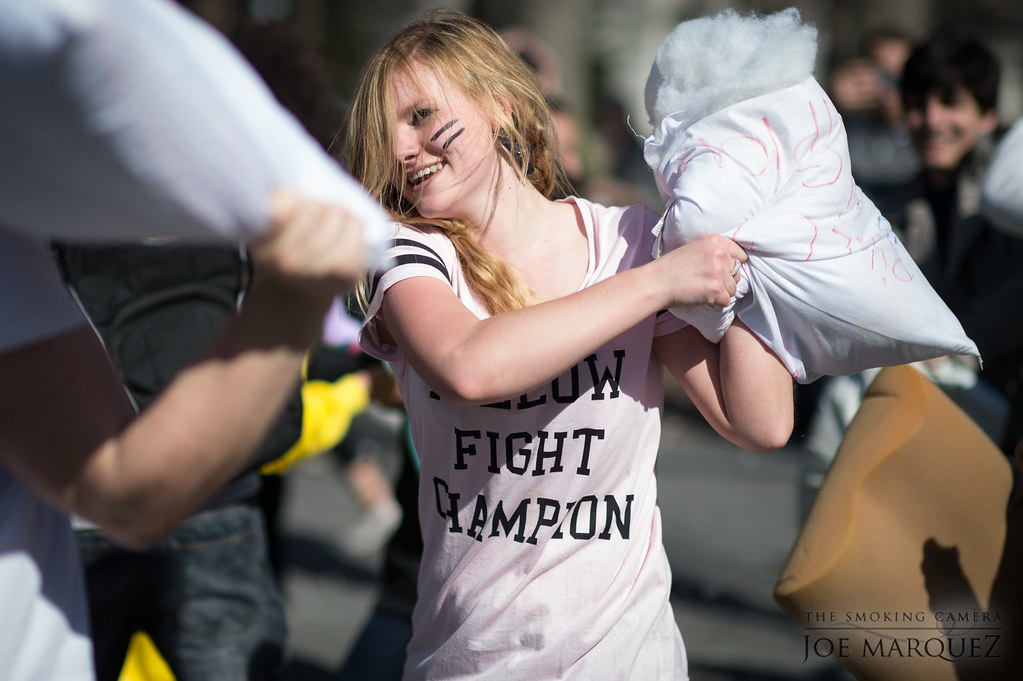 pillow fight champion at new york city washington square 2… Flickr
