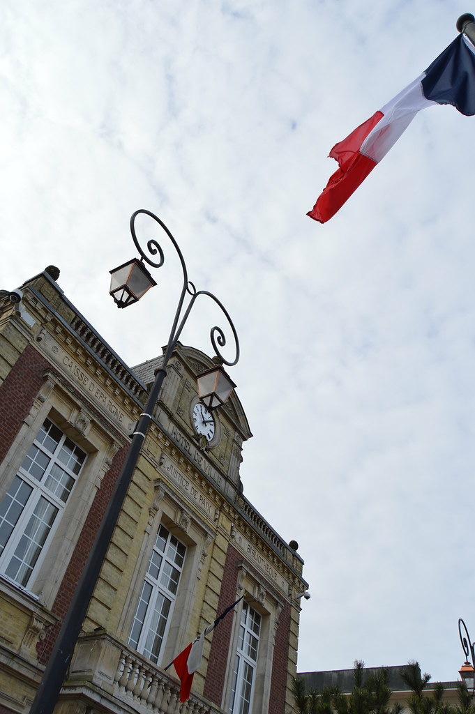 Batiments communaux de St Romain Flickr