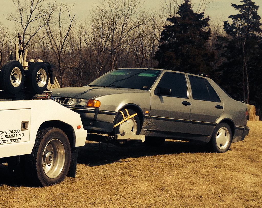 Oops.....the belt tensioner bolt broke on the Saab 9000cs … Flickr