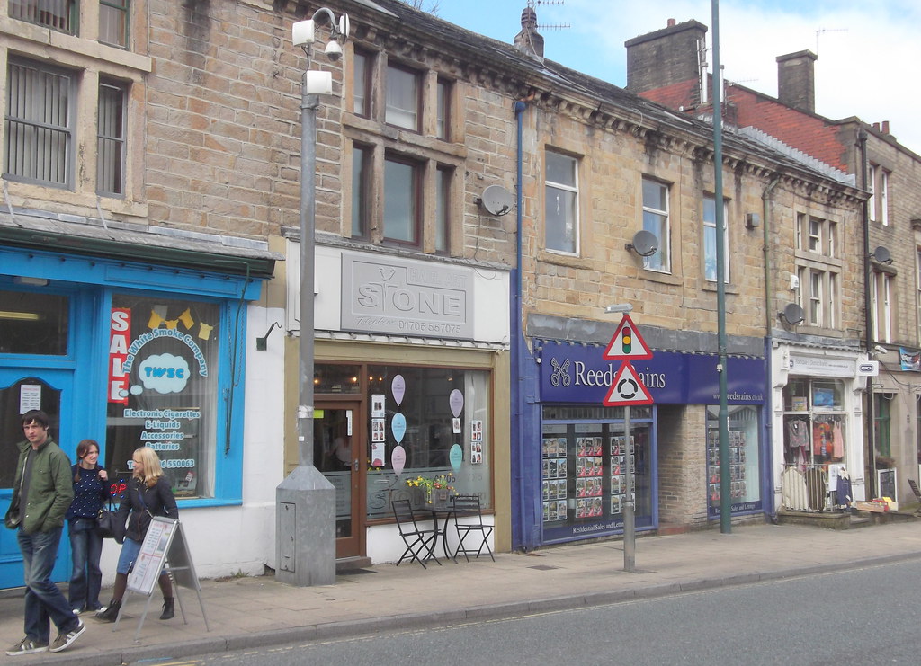 Stone Hair Art, 21 Burnley Road, Todmorden OL14 7BU Flickr