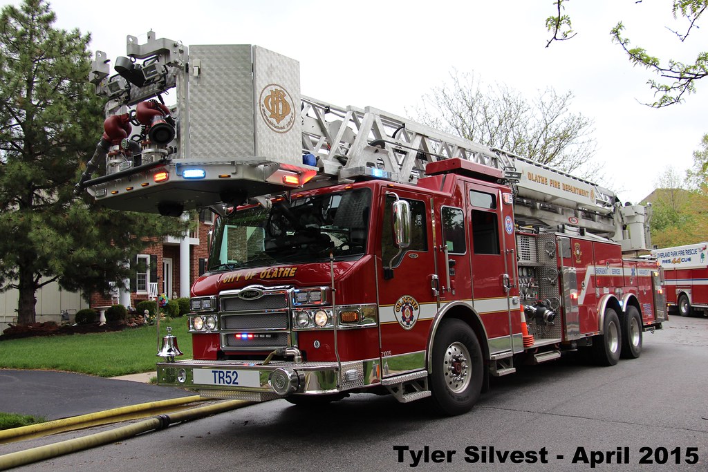 IMG_3237 On Scene of a 2 Alarm House Fire at 12606 West 12… Flickr