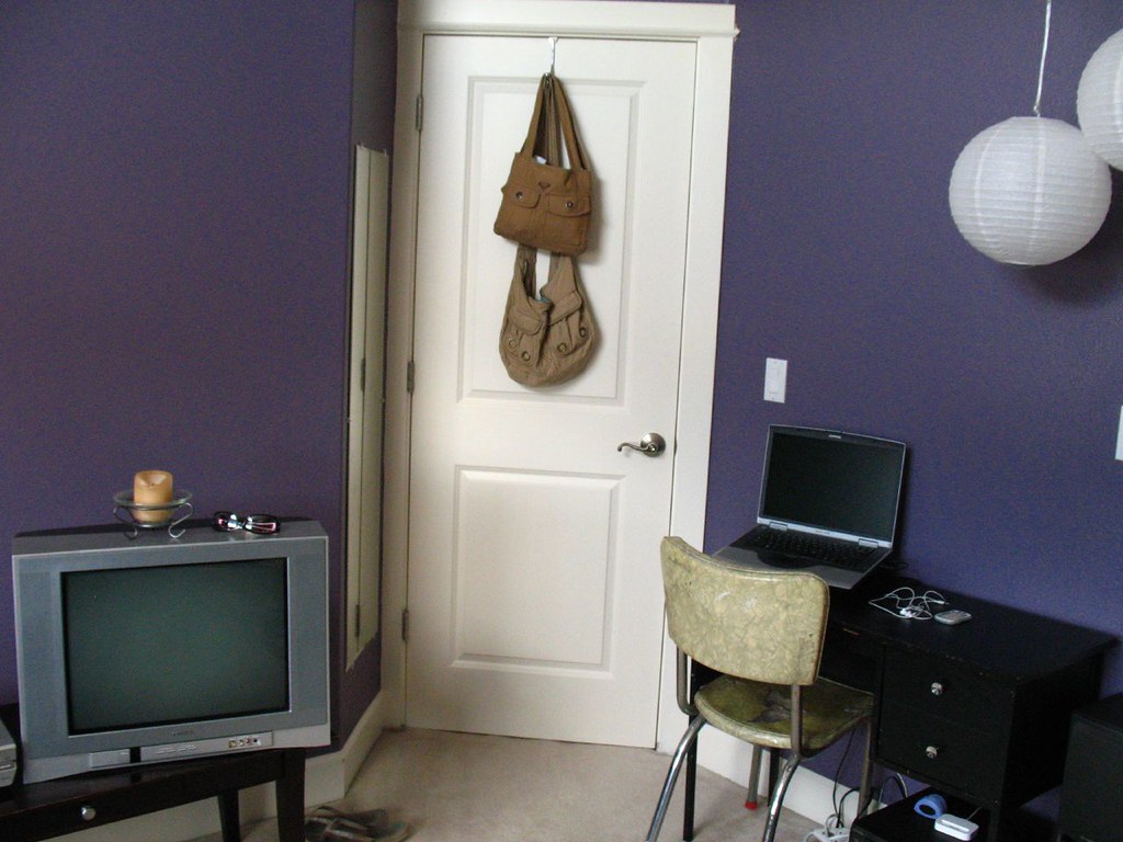 from bed towards door Kristin11 Flickr