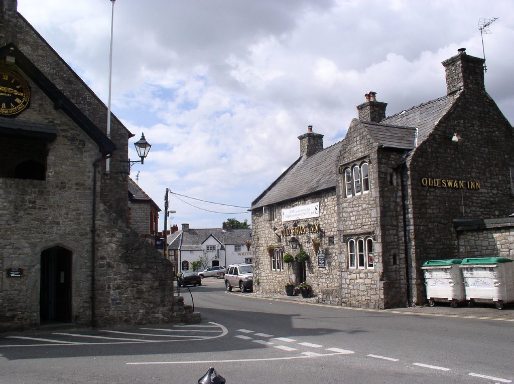 P1010127 Llantwit Major Town Hall and Swan Inn Emma Nation Flickr