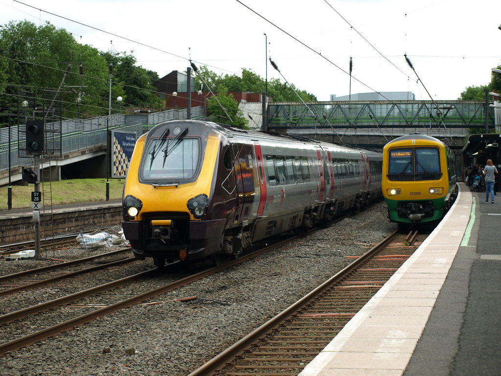 Local and express trains at Longbridge London Midland Clas… Flickr