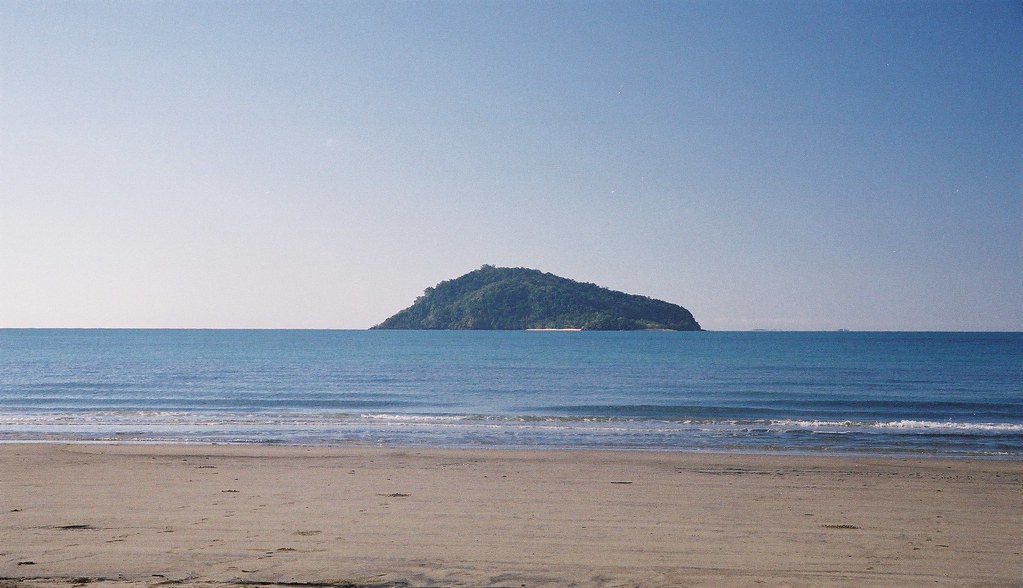 Bingil Bay, Queensland, (August 2004) Flickr