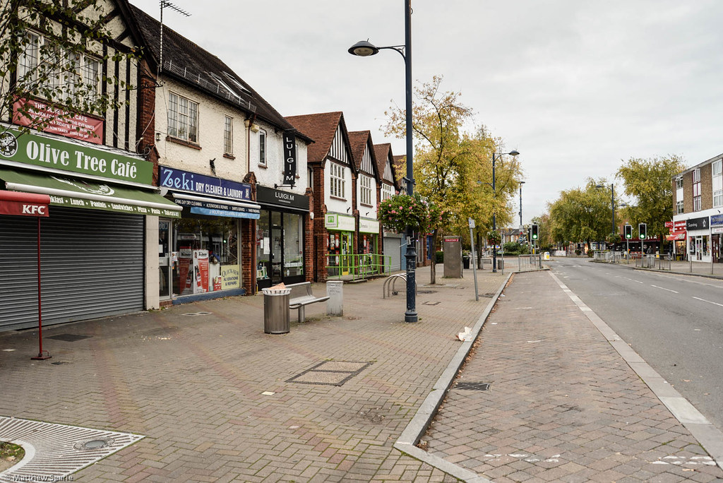 Station Road, Addlestone 2014 A few photos of my home town… Flickr