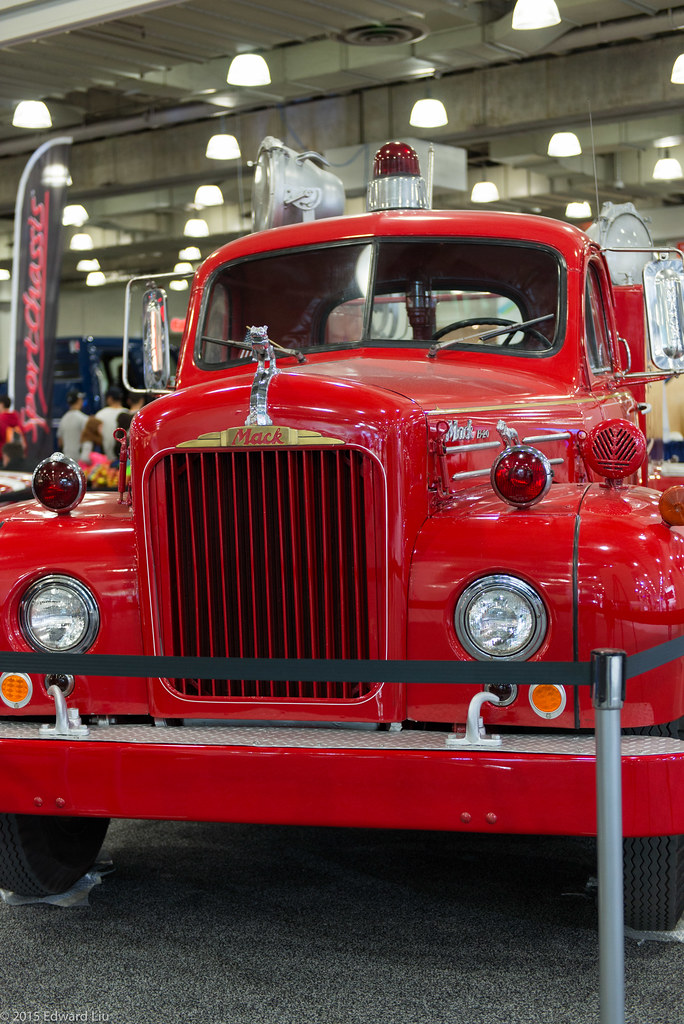 NYIAS 2015 Vintage Fire Truck From the FDNY Museum booth,… Flickr