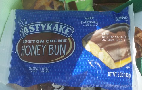 Tastykake Boston Creme Honey Bun theimpulsivebuy Flickr