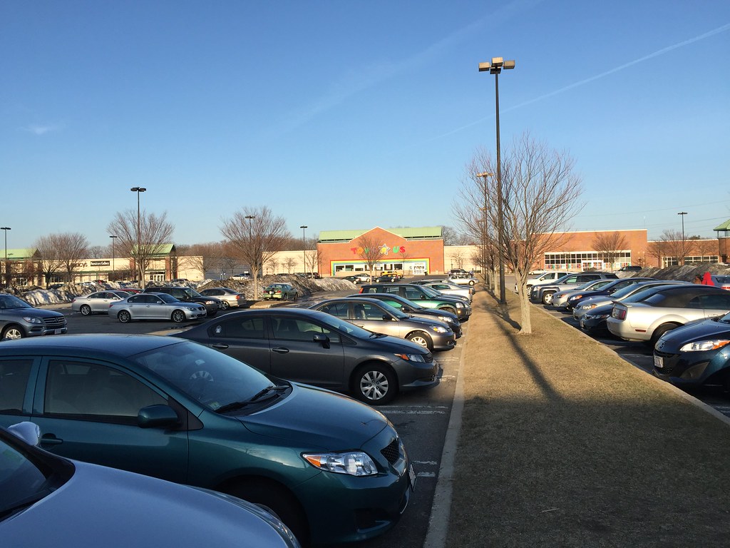 Toys R Us / Macy's Furniture Gallery Framingham (Boston