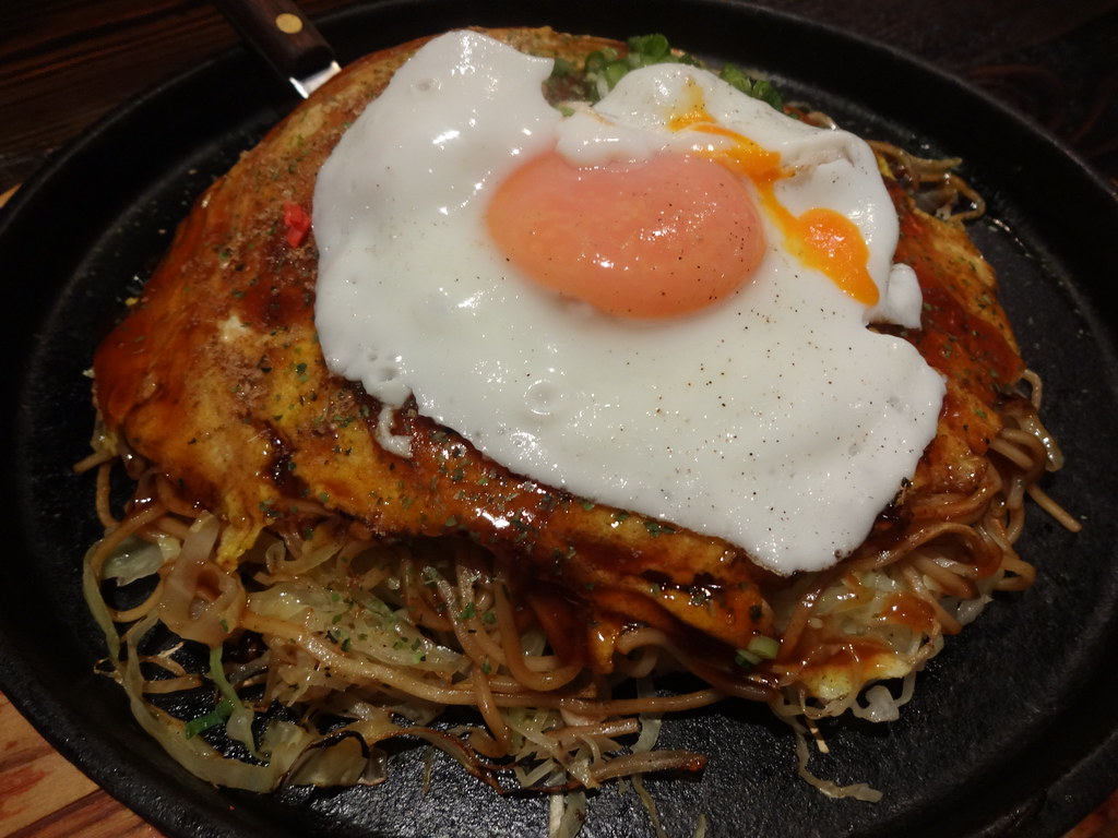 Japanese Pancake Hiroshima Cuisine Kagetsu, Wanke Plaza, … Flickr