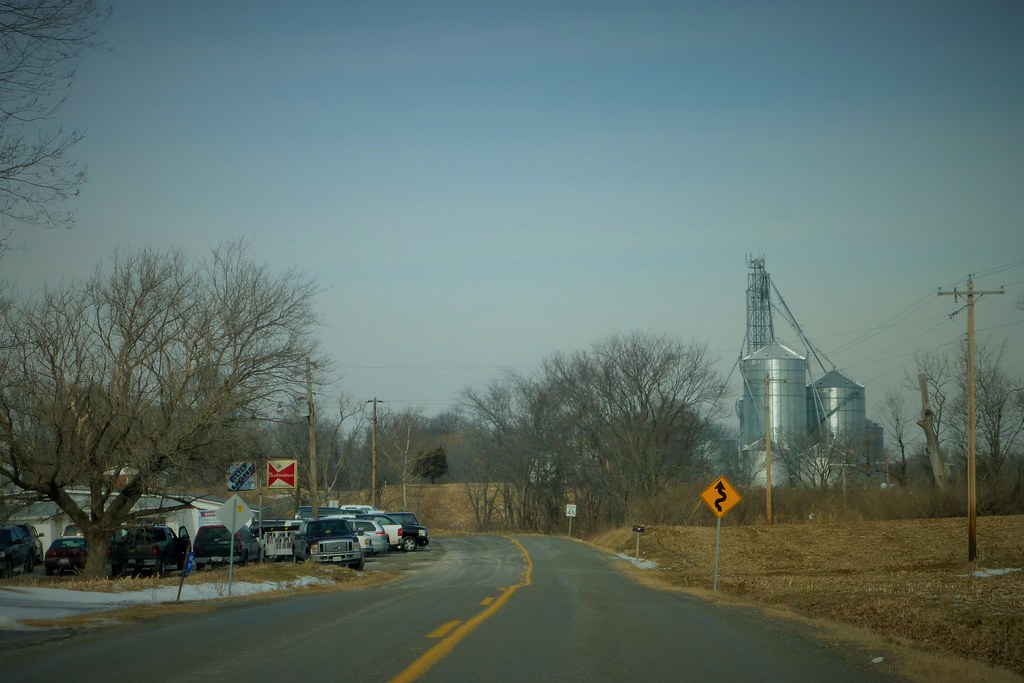 Triple Lakes Road Tavern and Grain Silos near Dupo, IL_P15… Flickr