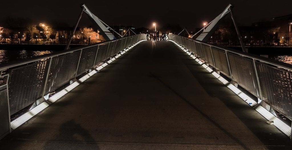DUBLIN AT NIGHT ST. PATRICK'S WEEKEND REF101977 William Murphy Flickr