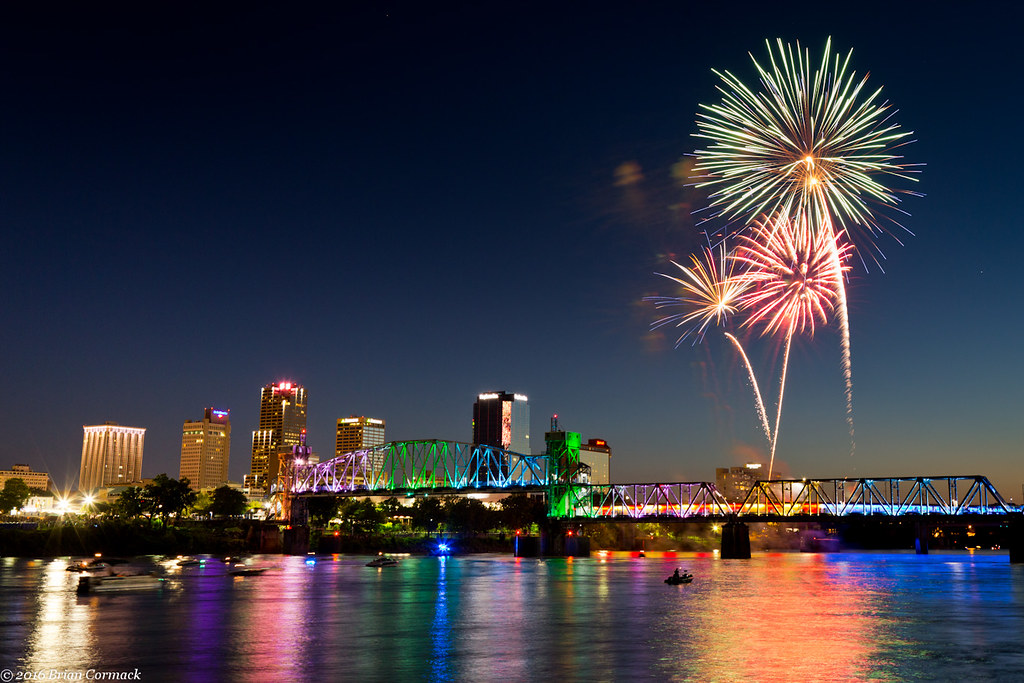 Little Rock Fireworks over downtown Little Rock and the Ar… Flickr